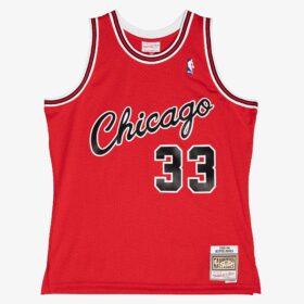 Men's Scottie Pippen Red Chicago Bulls 2003/04 Hardwood Classics Swingman Player Jersey