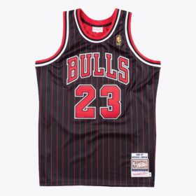 Men's Michael Jordan Black Chicago Bulls 1996/97 Alternate Jersey